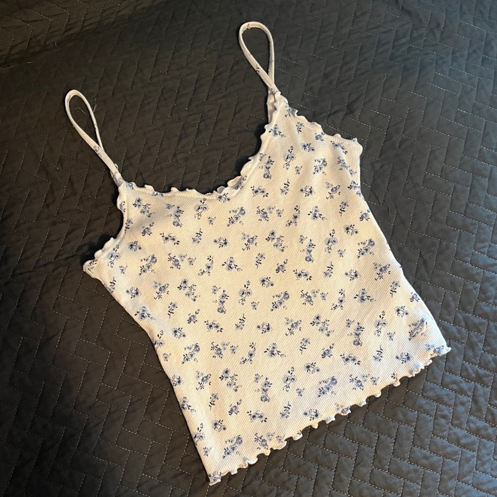 Hollister Must Have Collection Tank Top Floral Pattern Blue And White Small